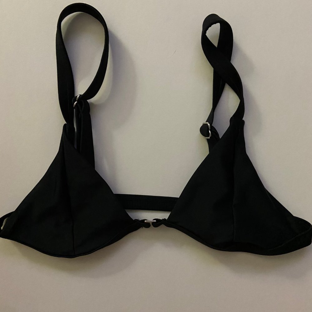 Forever 21 swimwear top